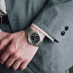 Orologio G-SHOCK MRG-B2100D-1A | De Wrachien Gioielli